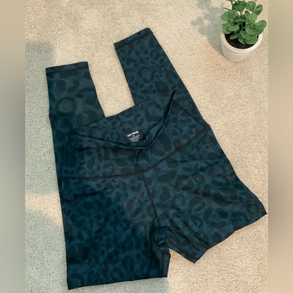 Colorfulkoala High Waisted Leggings Full-Length Yoga Pants( X-Large Cyan Leopard - Picture 2 of 5